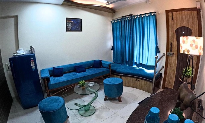 Malad West Apartment | Private 1 Bedroom Cosy Apt Nr Vivanta Malad West