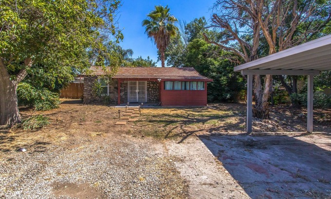 Mentone Cabin | Private 2 Bed Home - Quiet w/ Mt. View