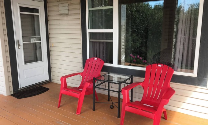 Northwest Calgary House | Private 2 Bedroom guests suite with separate entrance in Northwest+Nature views