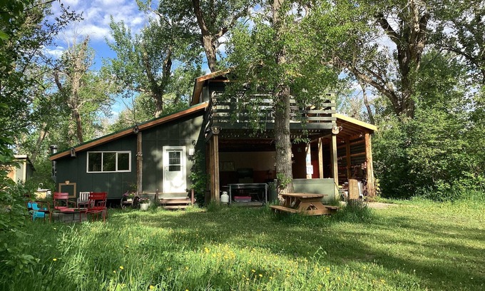 Pincher Creek Cabin | Private 500 acre ranch riverside cabin and fishing Oldman River. Family and pets