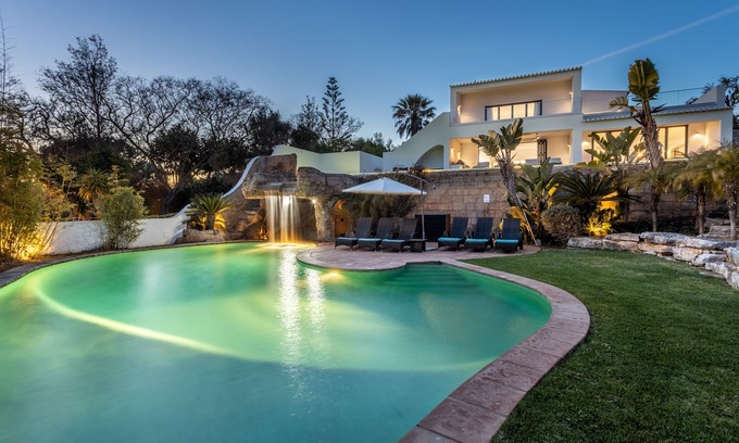 Funchal Villa | Private 7 bedroom property with 3 amazing swimming pools and superb coastal view