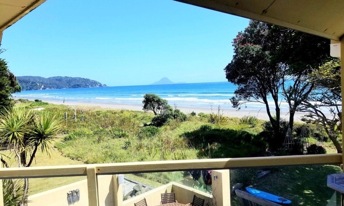 Ohope House | Private Absolute Beachfront 4 Bedroom House