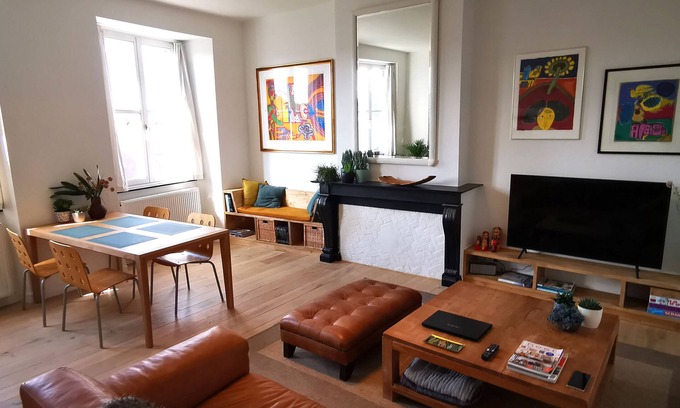 Tournai Apartment | Private apartment along the Scheldt + Private parking
