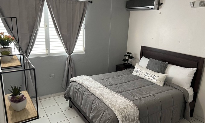 Eleanor Roosevelt Apartment | Private Apartment close to everything you need!
