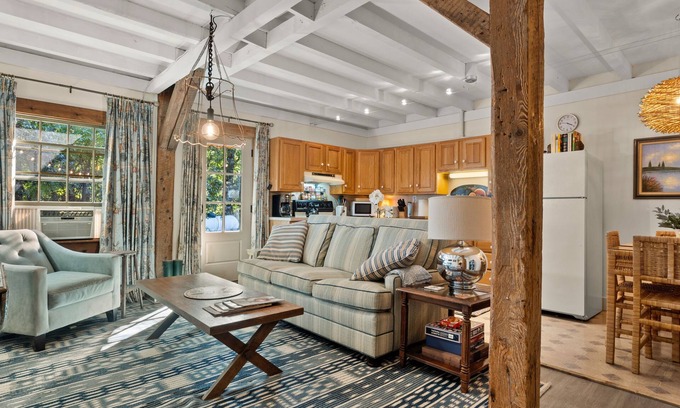 Richmond Apartment | Private apartment in beautiful country barn
