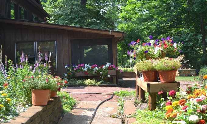 Mishawaka Apartment | Private apartment in beautiful natural setting