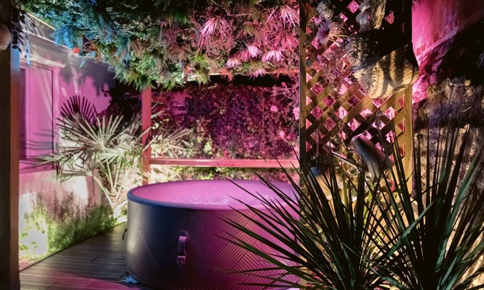 Saint-Nicolas Apartment | Private apartment with jacuzzi in the heart of Caen