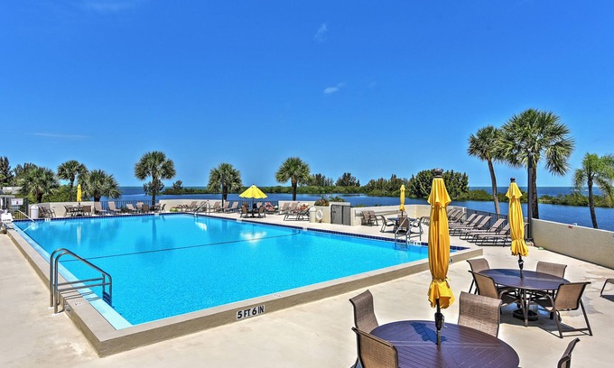 Hudson Condo | Private Beach Access: Hudson Resort Condo!