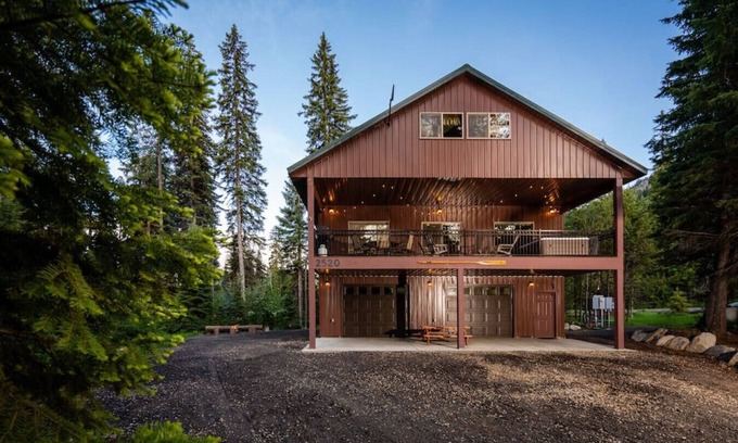 Tamarack Resort Cabin | Private Cabin at the Foot of West Mountain- Hot Tub