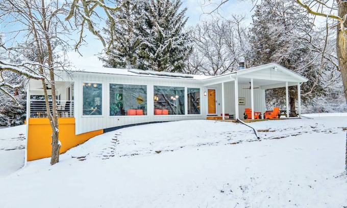 Solon Mills House | Private Cabin with Scenic Nature Views in Richmond
