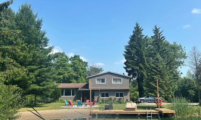 Pelham Other | Private country oasis on Niagara wine route surrounded by nature