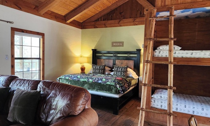 Leakey Cabin | Private, Cozy Cabin on 6 acres with Mountain Views in the Heart of the Texas Hill Country Near Lost Maples and Garner State Parks