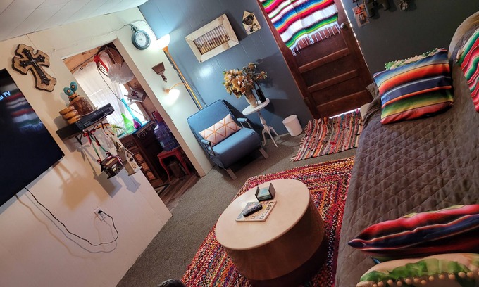Albany Cabin | Private Cozy Cabin