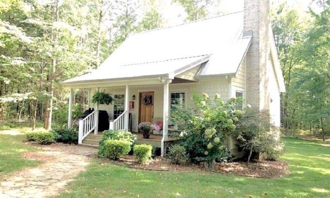 Cookeville Cottage | Private/cozy Cottage in Cookeville, TN