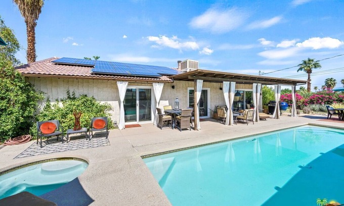 Cathedral City Cove House | Private Desert Retreat with Pool/Hot tub