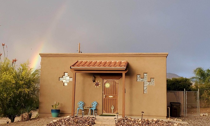 Sunset Manor Villa | Private desert villa w/King & Queen beds, Mtn views Oro Valley & NW Tucson area