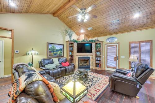 Heber Springs House | Private Dock The River House in Heber Springs!