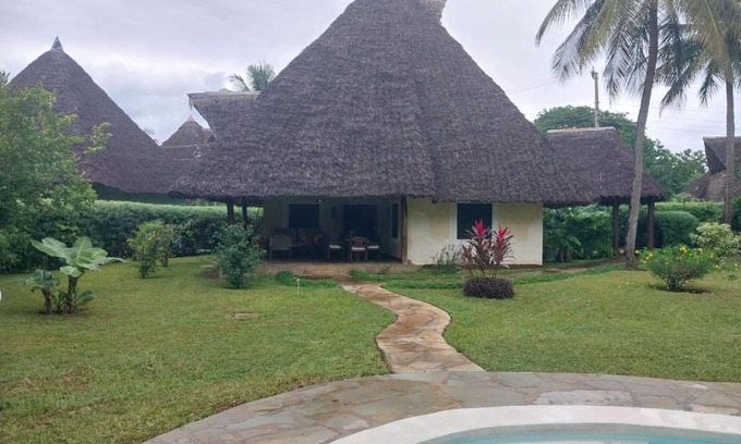 Ukunda Villa | Private Dream Villa Diani Beach