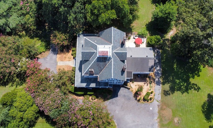 Portsmouth House | Private Estate on 4 Acres