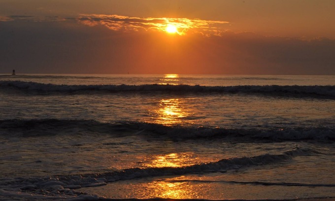 Croatan Beach House | Private Family Beach, Virginia Beach Boardwalk Nextdoor Sunday check-in toSunday