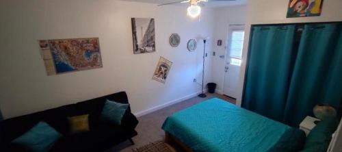 Bodfish House | Private Guest Cozy Room w/Full Bathroom