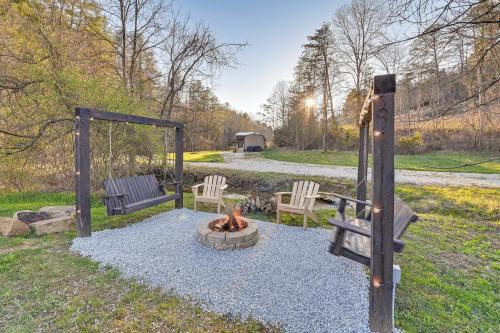 Campton House | Private Hot Tub Dog-Friendly Red River Gorge Home