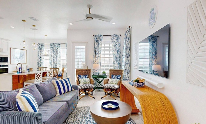 Corpus Christi House | Private Hot Tub, Golf Cart Access, Close to the Beach