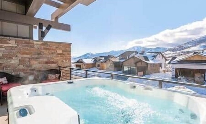 Deer Mountain House | Private Hot Tub, Views of the Lake, just min to Main St!, Private Hot Tub, Views of the Lake, just m