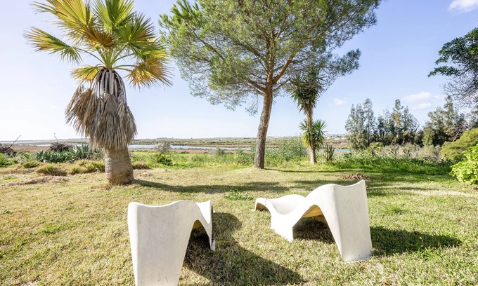 Cabanas House | Private House in Cabanas with Garden and Views of the Ria and the city of Tavira