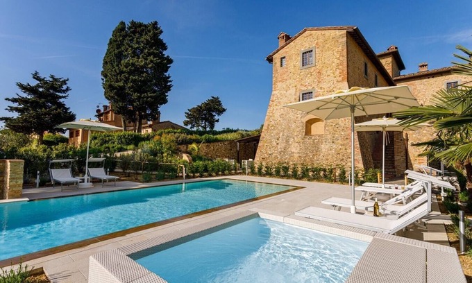 Tavarnelle Val di Pesa Villa | Private villa with Swimming Pool, Tuscany