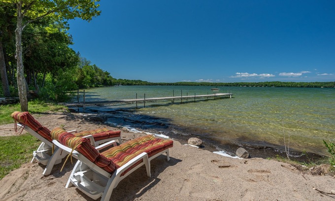 Baileys Harbor Cabin | Private Kangaroo Lake Waterfront home in Baileys Harbor
