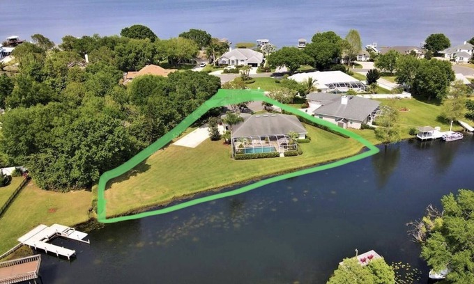 Auburndale House | private Lake house by the canal of lake Arietta