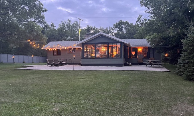 Pigeon House | Private Lakefront Cottage on North Shore Sand Point.