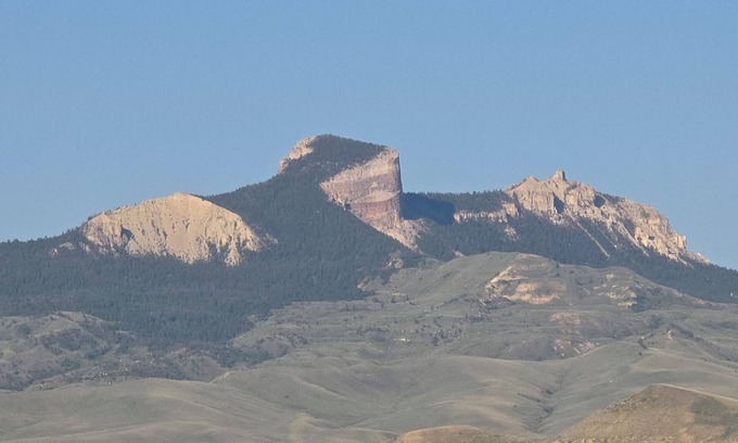 Powell Cabin | Private oasis at the famous Heart Mountain in charming Ralston with WiFi, AC