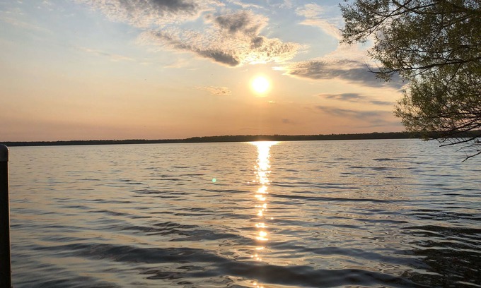 Lac du Flambeau House | Private on Chain O’Lakes! Huge Kitchen, 2 Living Spaces, Large Cousins Room!