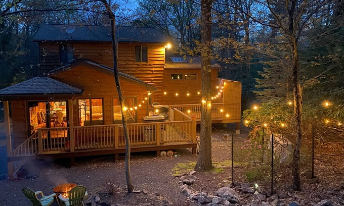 Lake Harmony Estates House | Private Poconos home, close to lake, ski-lodge vibe
