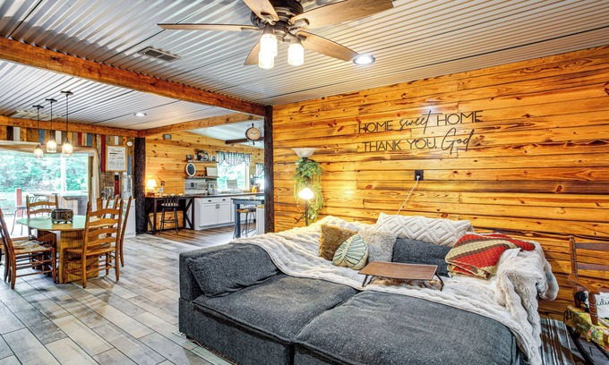 Orangeburg County Cabin | Private Pond & Large Yard: Unique Cabin in Norway!