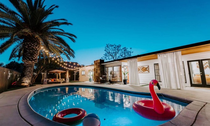 La Mesa House | Private Pool Hot Tub BBQ Chef’s Kitchen CentralSD 4 mins to SDSU