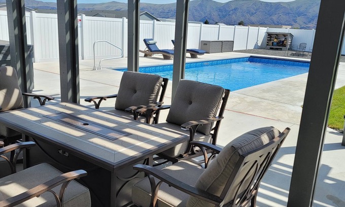Desert Aire House | Private Pool, Hot tub & large yard just waiting for you to enjoy.