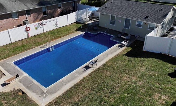 Charles Town House | Private Pool & Spa Near Casino 1 p.m. Check-in/Out, Cozy Pool & Hot Tub Retreat by Casino