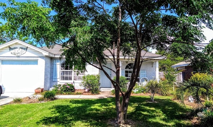 Kiska Beach House | Private Pool,Pet friendly, Special rates for Sept 2-7 and Free Golf Cart!nnnnnn