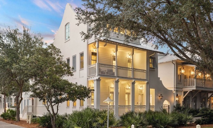 Rosemary Beach House | Private Pool and Courtyard! In the Heart of Rosemary Beach! Short Walk to Beach!