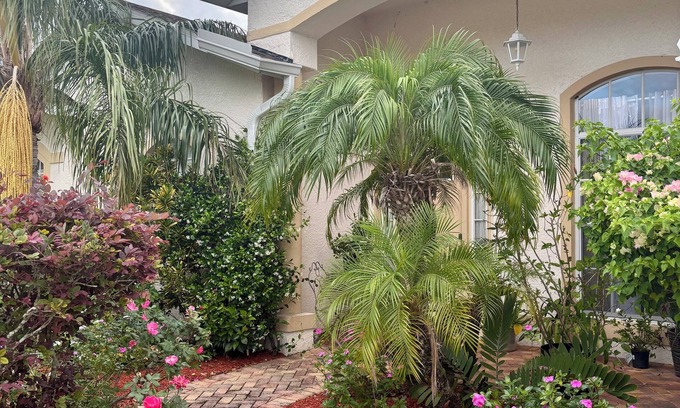 Land O' Lakes House | Private Quiet Room for Rent near Tampa, FL – Ideal for Students or Professionals