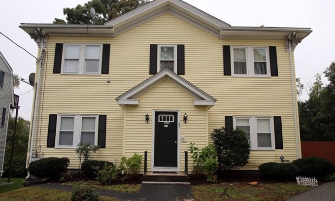 South Weymouth Condo | Private Recently Updated Condo 10 minute walk to South Shore Hospital.