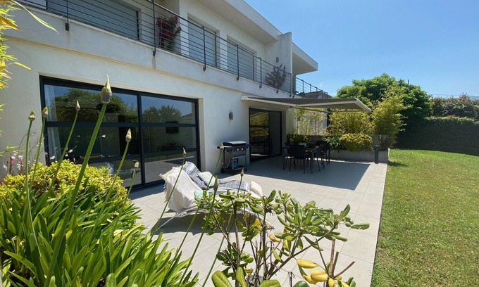 Molini Apartment | Private residence 200m from the beach T4 107m² + 50m² terrace