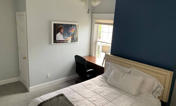 Norwood House | Private room 2 perfect for traveling professionals