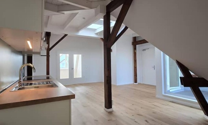 Neukoelln Bed & Breakfast | Private room in central rooftop