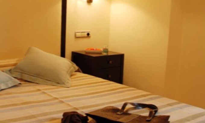 Arbizu Apartment | Private room in charming rural hotel 11