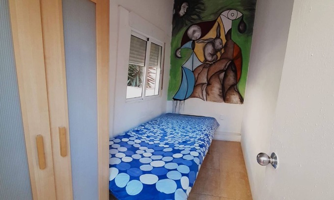 Sants-Badal Apartment | Private room no. 6 with terrace 200 m2.