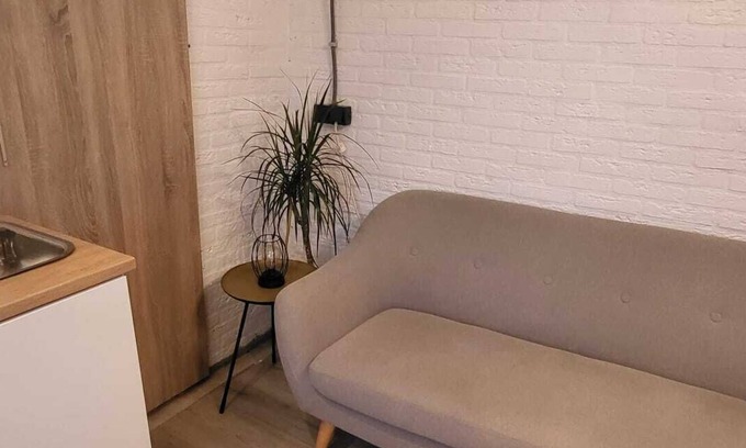 Municipality of Hengelo House | Private room with en-suite bathroom, separate entrance, cozy and comfortable.